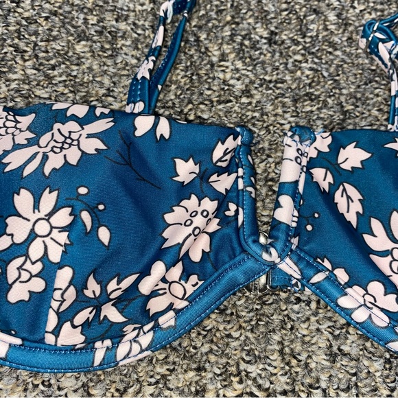 Bundle for $3! Floral Swim Top Medium SheIn Teal Blue Light Pink Bikini V Plunge - Picture 3 of 6